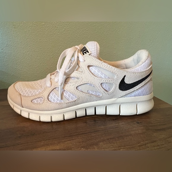 Women’s Nike Free Run 2 White/Black/Light Bone/Phantom Size 8.5 - Picture 12 of 14